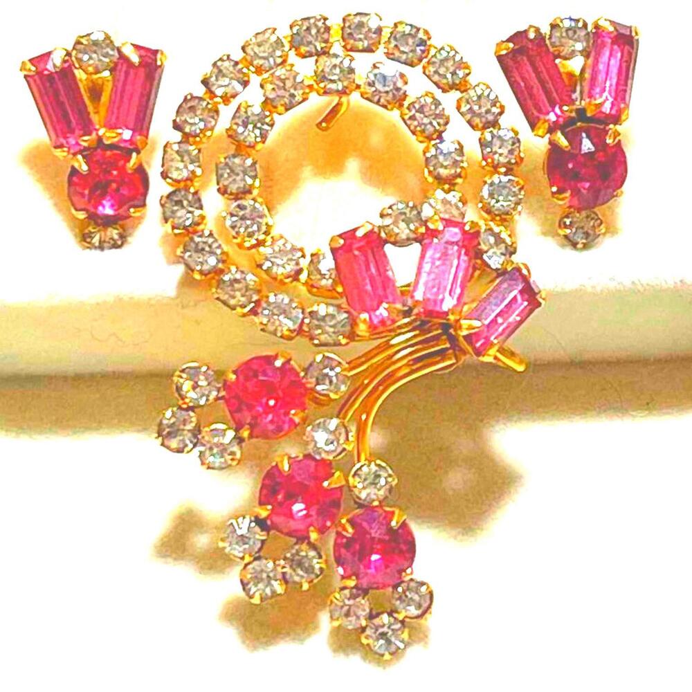 VTG 50s Antoinette Demi Parure 1/20 12KGF Pink Rhinestone Pendant Earrings Set